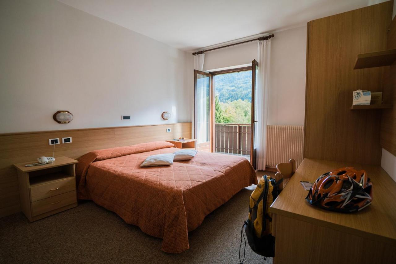 Hotel Rio Caderzone Bagian luar foto