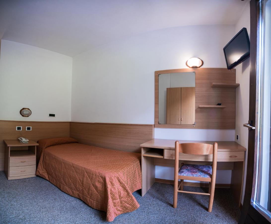 Hotel Rio Caderzone Bagian luar foto