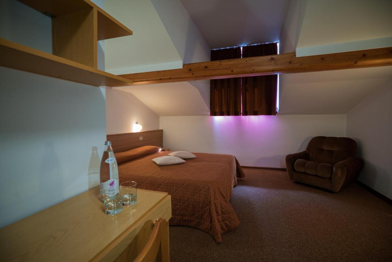 Hotel Rio Caderzone Bagian luar foto