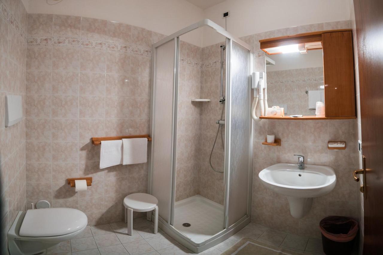 Hotel Rio Caderzone Bagian luar foto